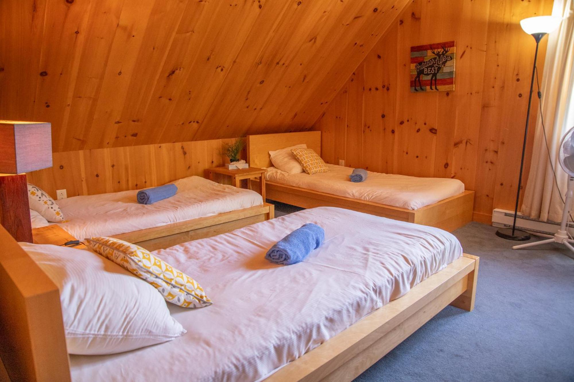 Auberge Couleurs De France Lac-Simon المظهر الخارجي الصورة